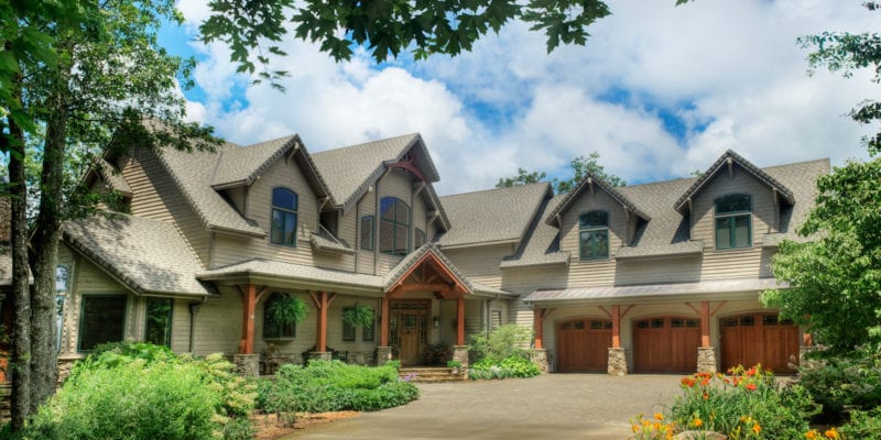 Cliffs Valley Mountain Lodge
