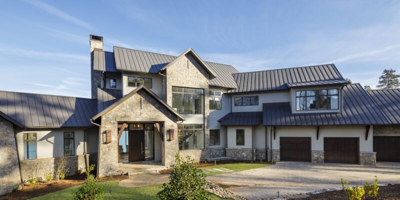 Modern Lake Haven